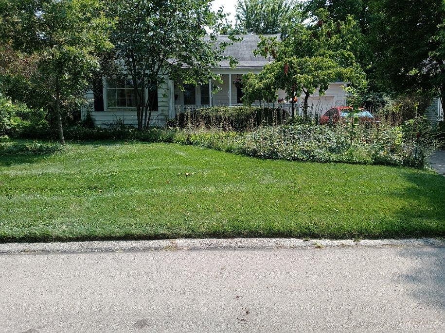 1st image of 204 Earnshaw Dr