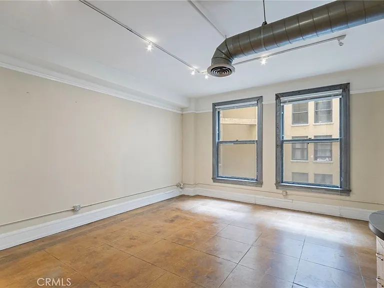 108 W 2nd St #410 — Photo 10