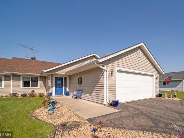 106 Ridgebrook Dr, Cannon Falls, MN 55009