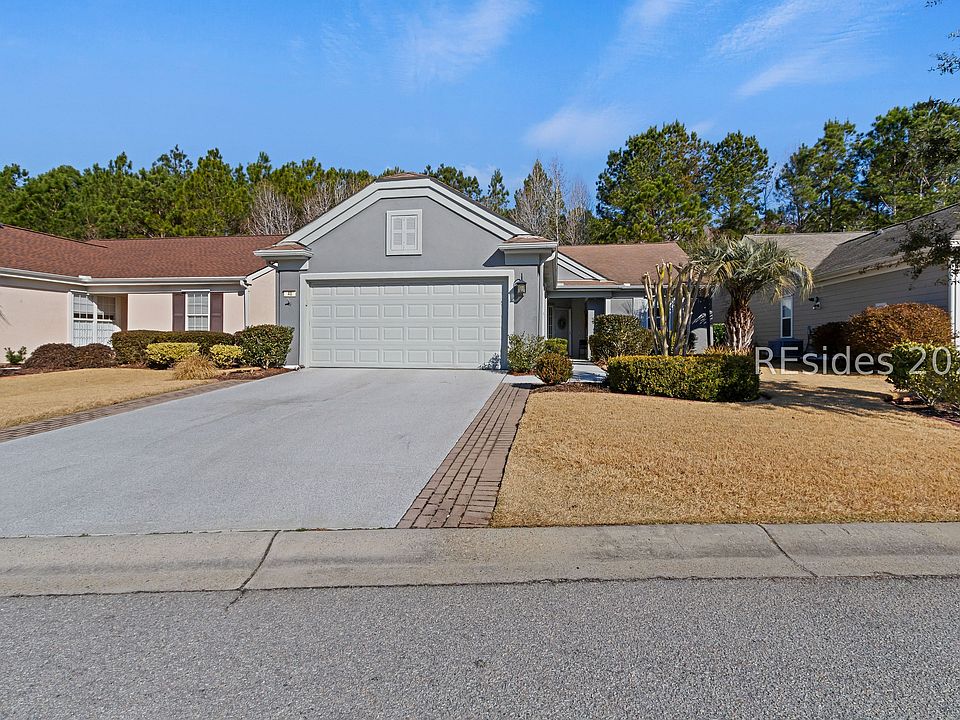 1st image of 40 Kings Creek Dr