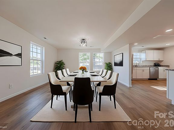 3rd image of 214 E Washington Ave
