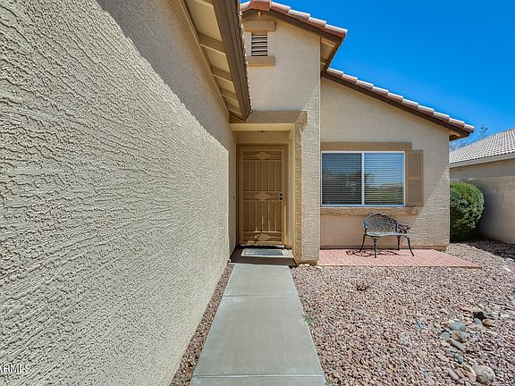 4th image of 15448 W LISBON Lane