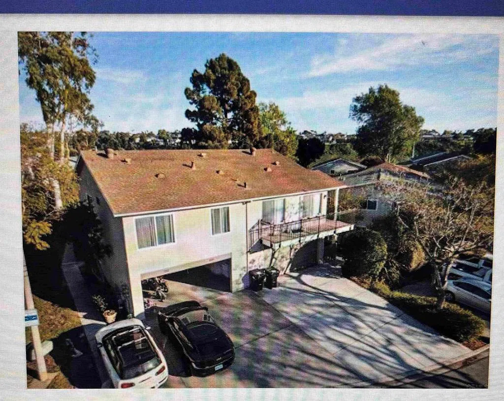 2 bed, 882 sqft, $3,400 — Photo 1
