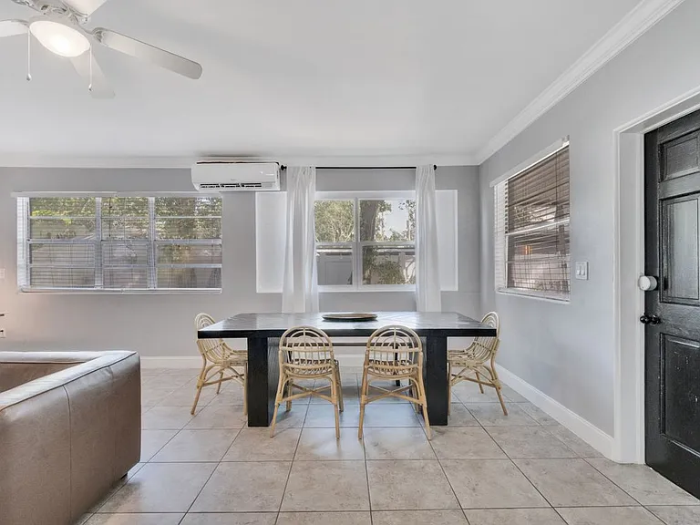 415 S Hyer Ave #B — Photo 21
