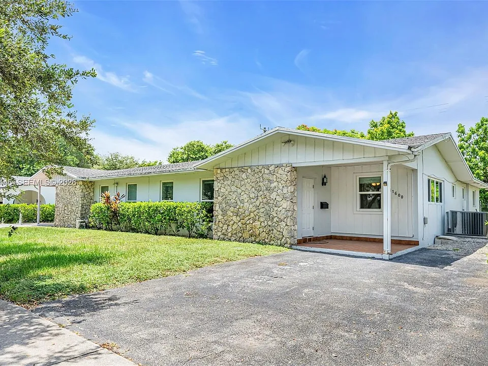11600 SW 81st Rd #11600