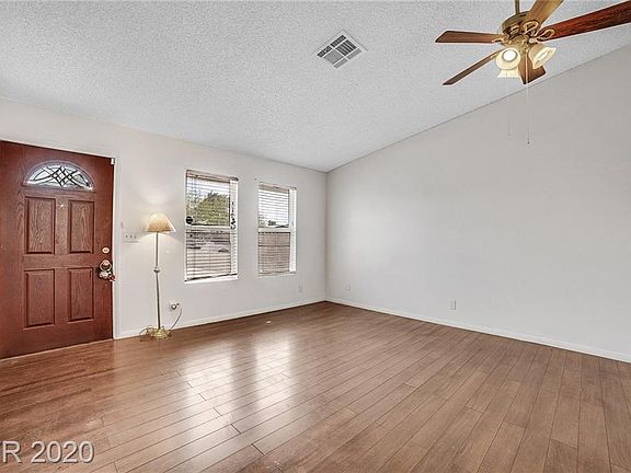 4th image of 4746 E Wyoming Ave