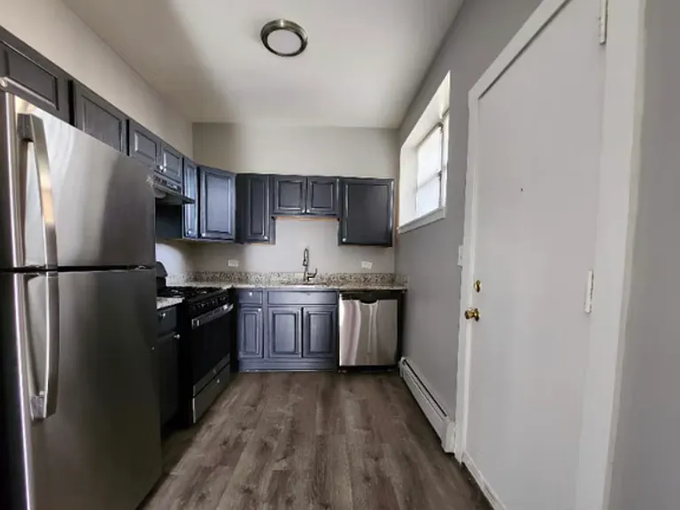 5645 W Washington Blvd #3S — Photo 2