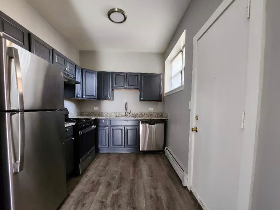 2nd image of 5645 W Washington Blvd #3S