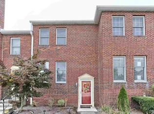 54 Fairfax Vlg, Harrisburg, PA 17112