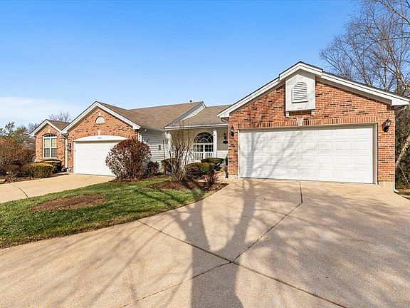 3rd image of 538 Coventry Trail Ln