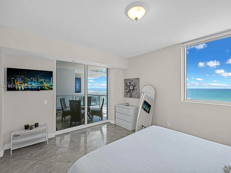 3801 Collins Ave #1102 — Photo 30