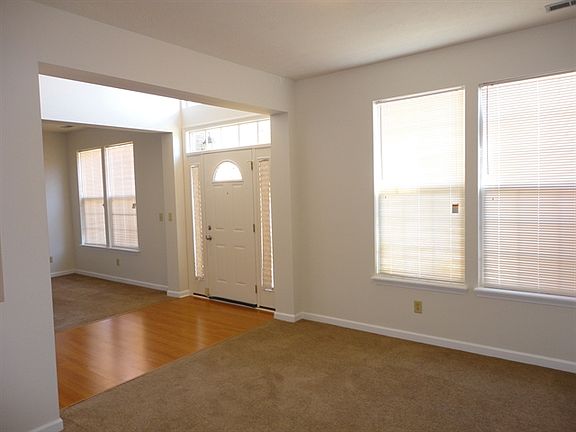 4th image of 4554 Carvin Cir