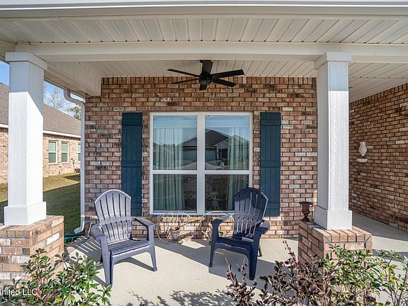 4th image of 7006 Crawford Dr