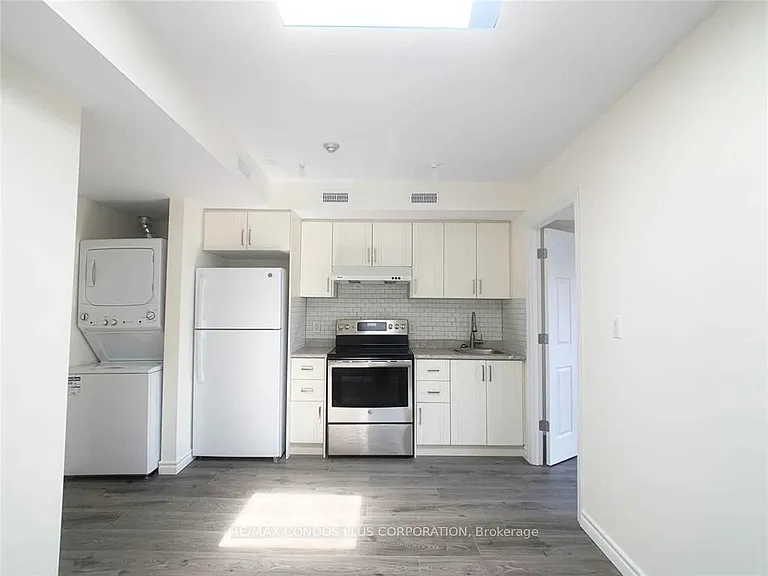 721 Danforth Ave #2A — Photo 5