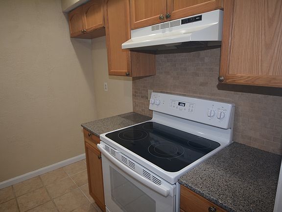 3rd image of 4255 Brookside Dr