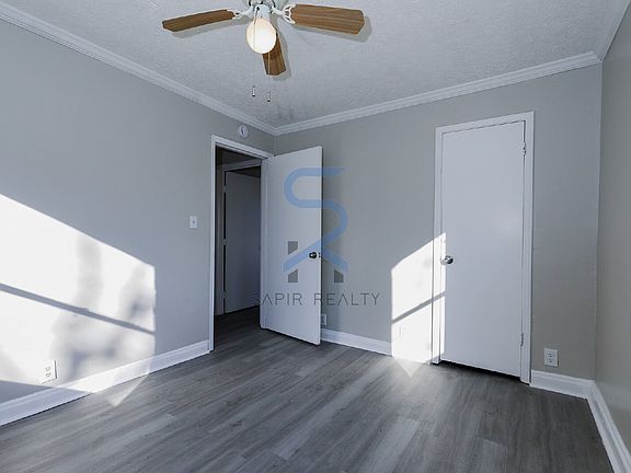 5th image of 953 Washington St SW APT 5