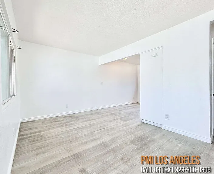 8306 S Main St #4 — Photo 10