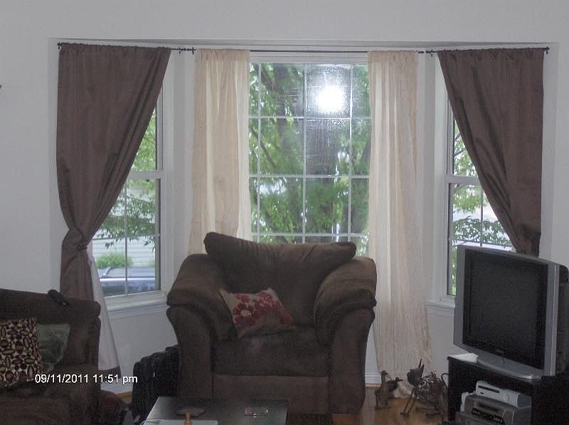 2nd image of 4709 Largo Rd