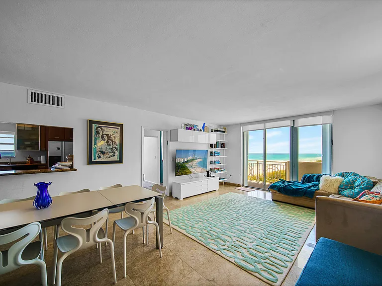 5825 Collins Ave #10G — Photo 23