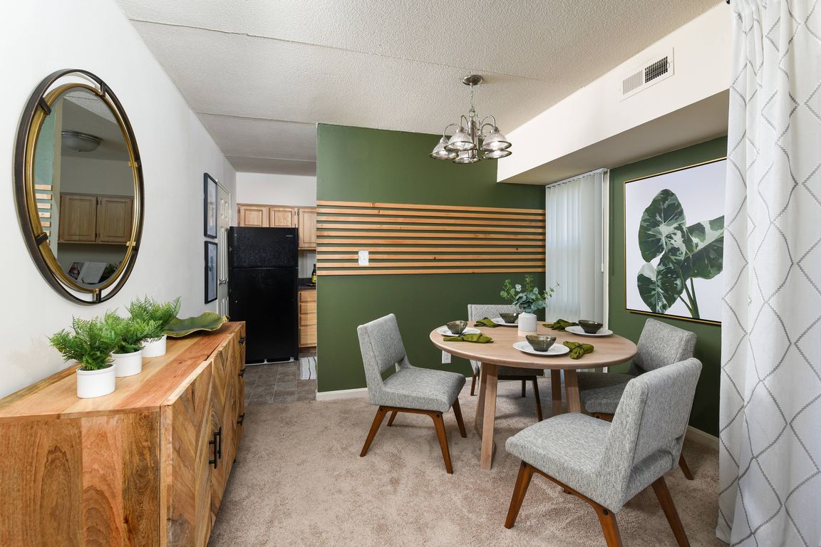 Apartment Dining
