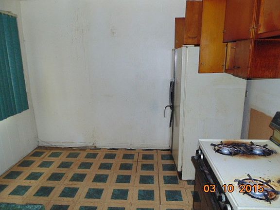 4th image of 5080 W Van Buren St