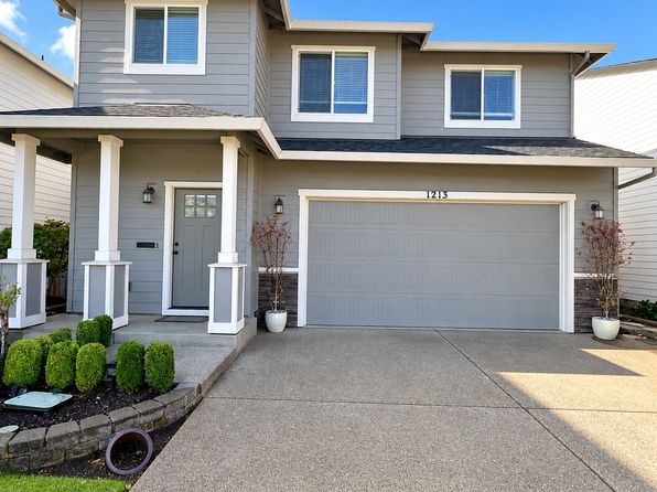 1213 S 10th Ter