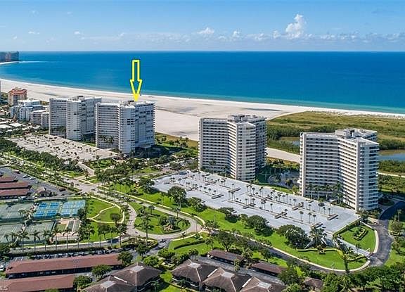 3rd image of 320 Seaview Ct APT 701