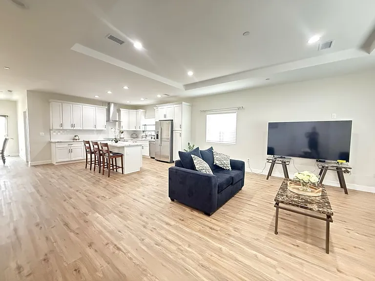 9019 Evelyn Ave — Photo 17