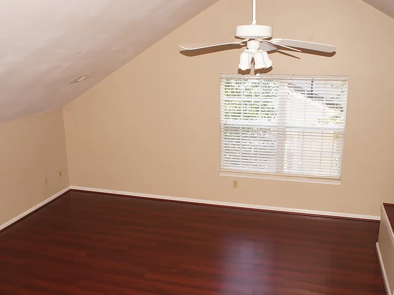 1221 Clearwater Ln — Photo 46