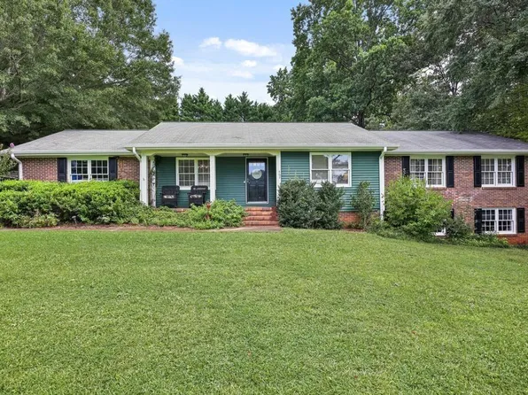 462 Stewart Ave NW, Marietta, GA 30064