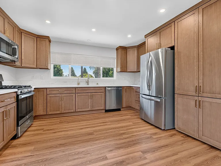 4170 Madison Ave — Photo 16