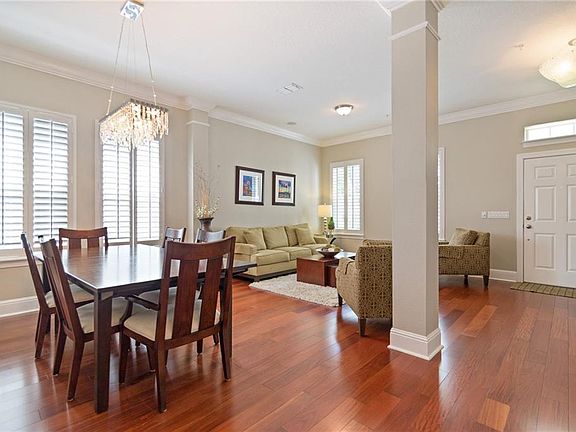 4th image of 2939 Lindale Ave