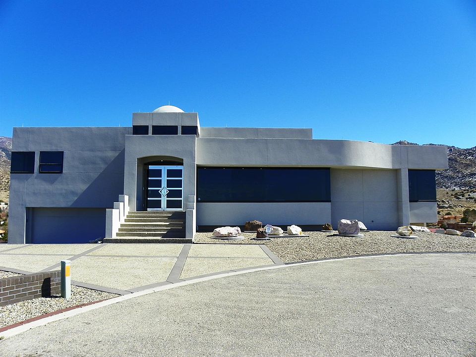 1st image of 1211 Loma De Caliza Ln NE