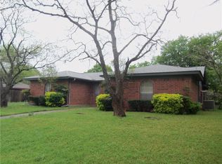 329 E Johnson St, Hewitt, TX 76643