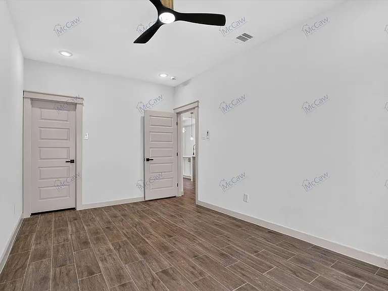 5849 Black Pine Cir — Photo 13