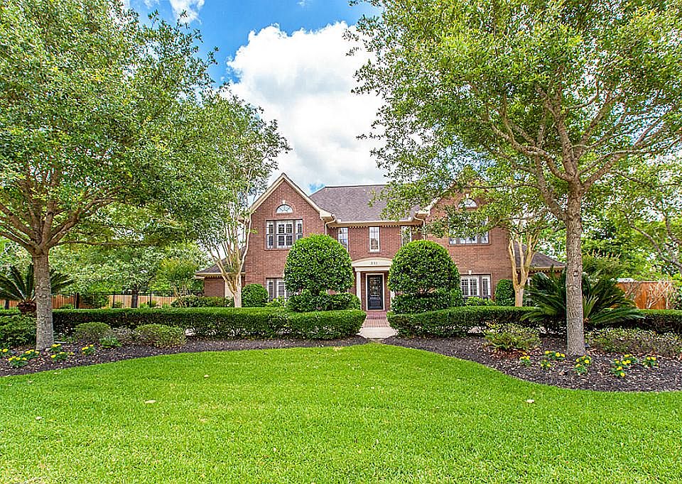 ESTATE HOME IN THE VERY DESRIABLE NEIGHBORHOOD OF CHAPPELL HILL ~ A TRUE MASTERPIECE THAT IS SURE TO