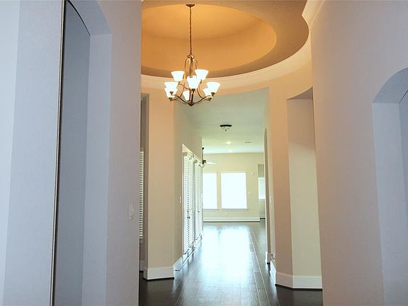2nd image of 6926 Harvest Ln