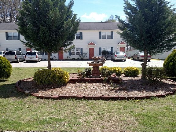 2nd image of 620 S Main St APT 18