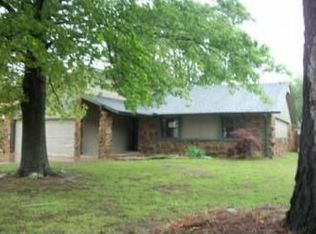 105 W M St, Jenks, OK 74037