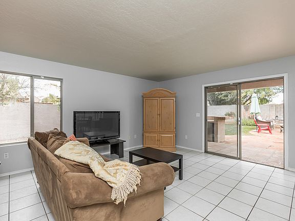 5th image of 2128 E Palomino Dr