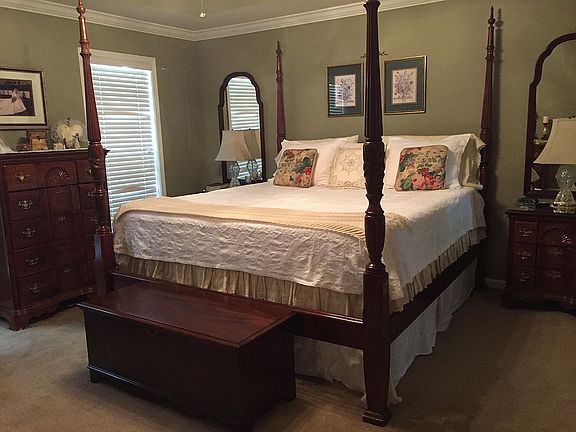 4th image of 2219 Brookstone Dr