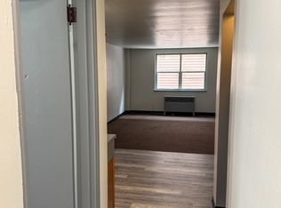 215 E 9th Ave APT 2, Homestead, PA 15120
