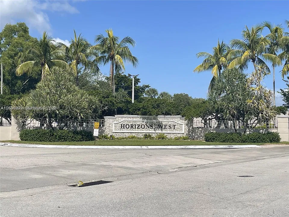 8500 SW 133rd Avenue Rd #218