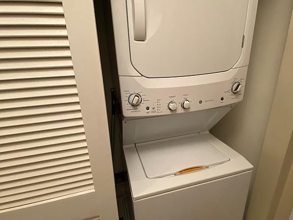 3rd image of 6565 Grange Ln Unit 301