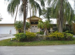 8245 SW 184th Ln, Cutler Bay, FL 33157