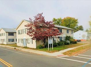 704 Chicopee St #E, Chicopee, MA 01013