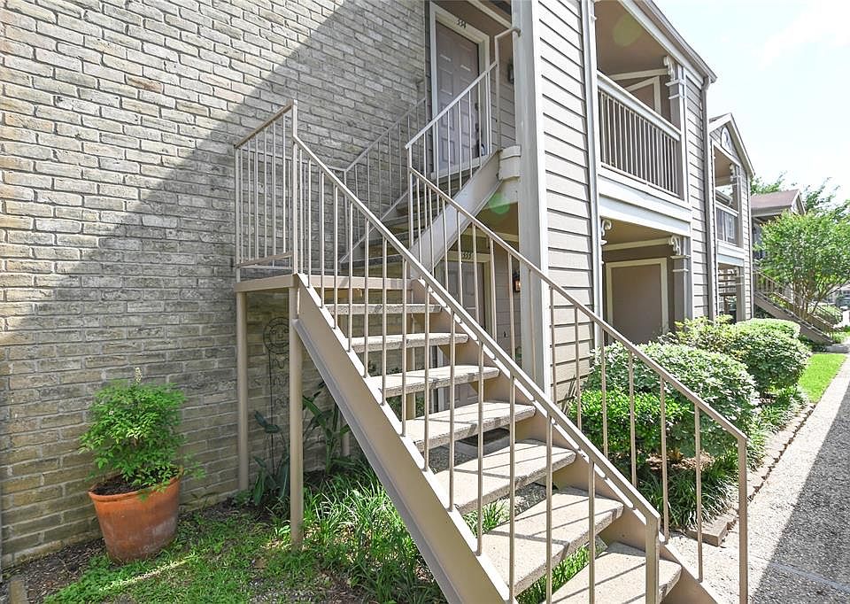 1st image of 1860 White Oak Dr APT 334