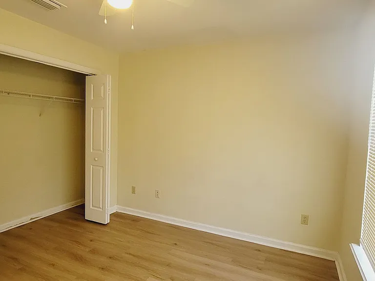836B W Georgia St — Photo 10
