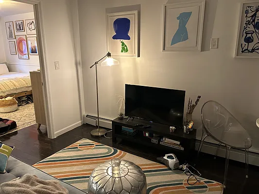 Rented by Oxford Property Group | media 8