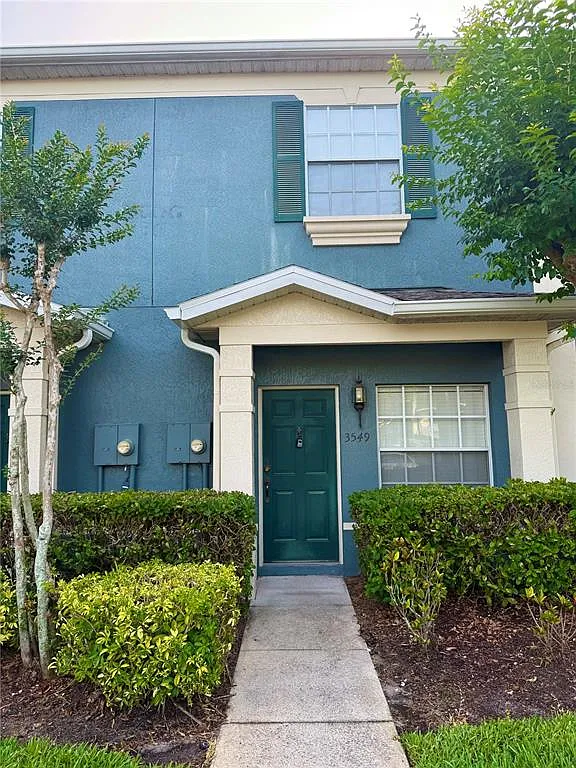 2 bed, 2.5 bath, 1071 sqft, $1,695 — Photo 1